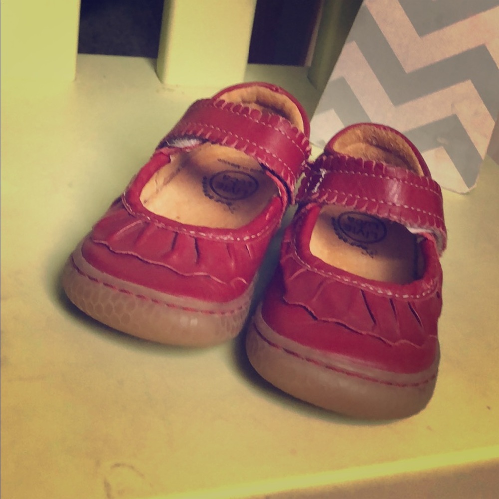 Red Livie & Luca Mary Jane